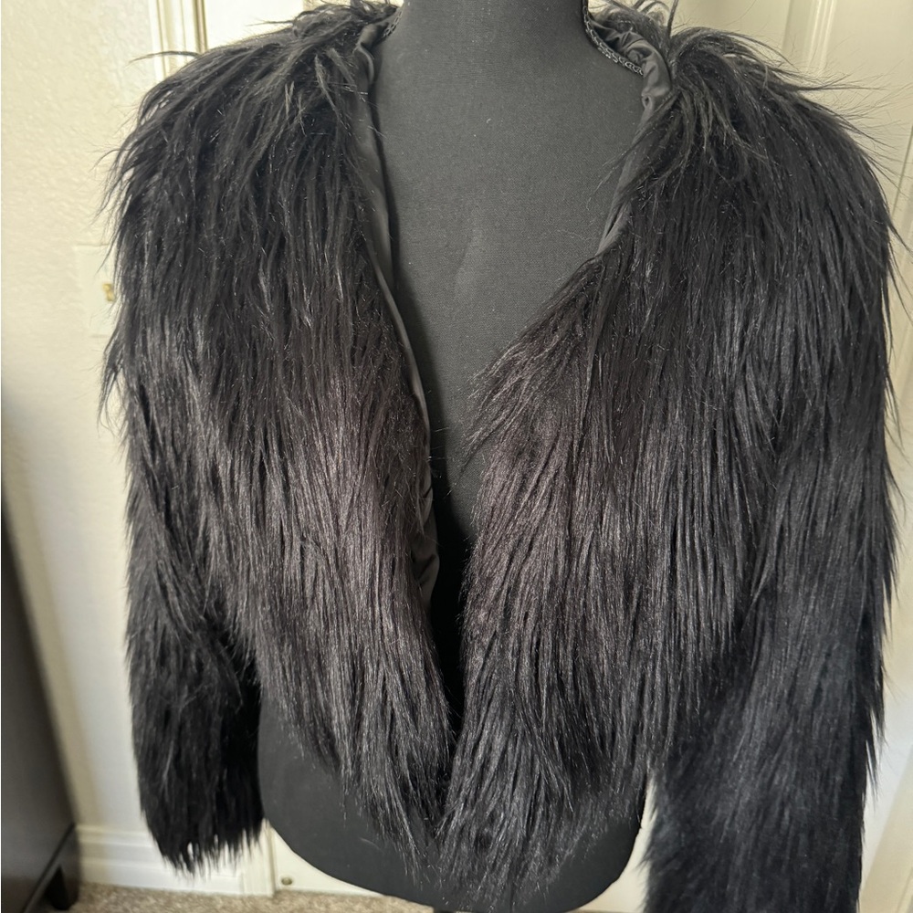 Black cropped faux fur jacket